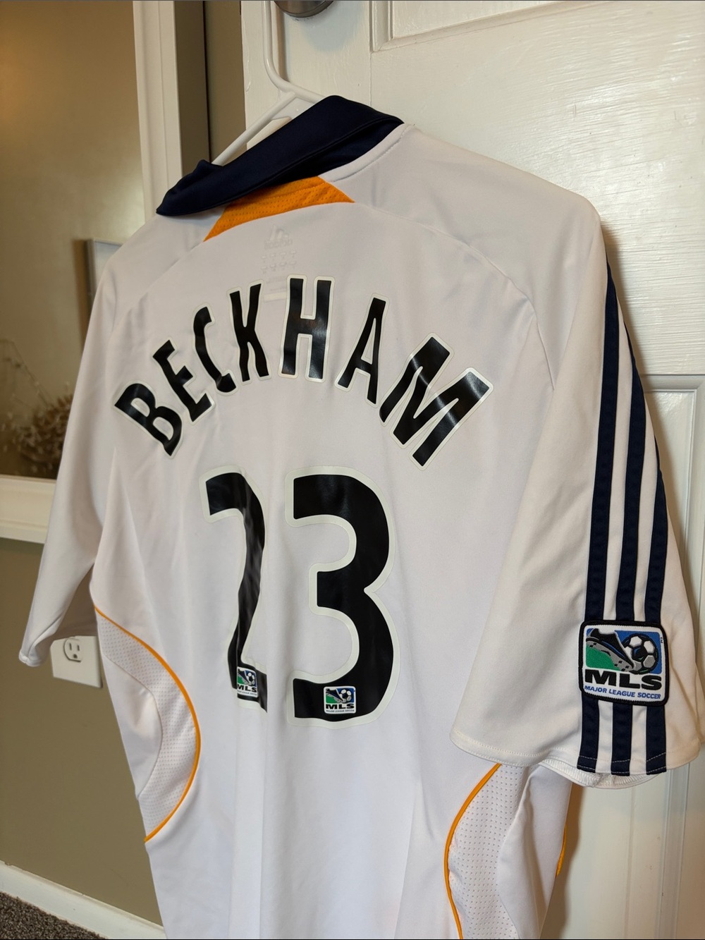 adidas Beckham White and Gold LA Galaxy Soccer Jersey - Picture 4 of 4